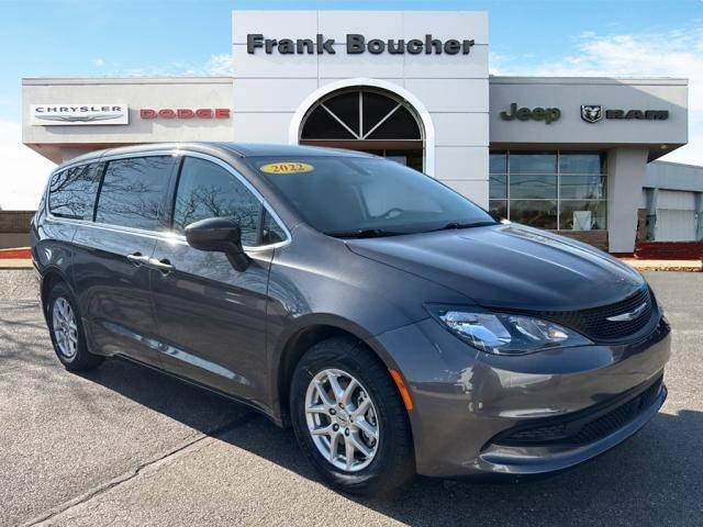 2022 Chrysler Voyager LX — Minivan — 58,151 mi — Janesville, WI