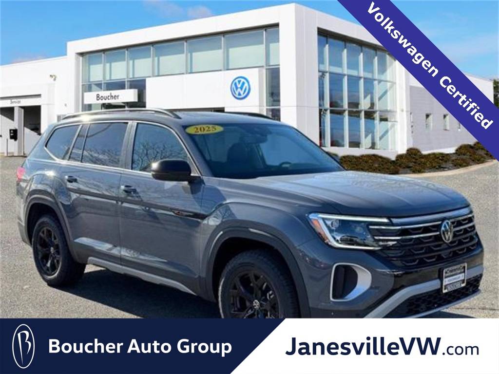 2025 Volkswagen Atlas Peak Edition — SUV — 1,746 mi — Janesville, WI