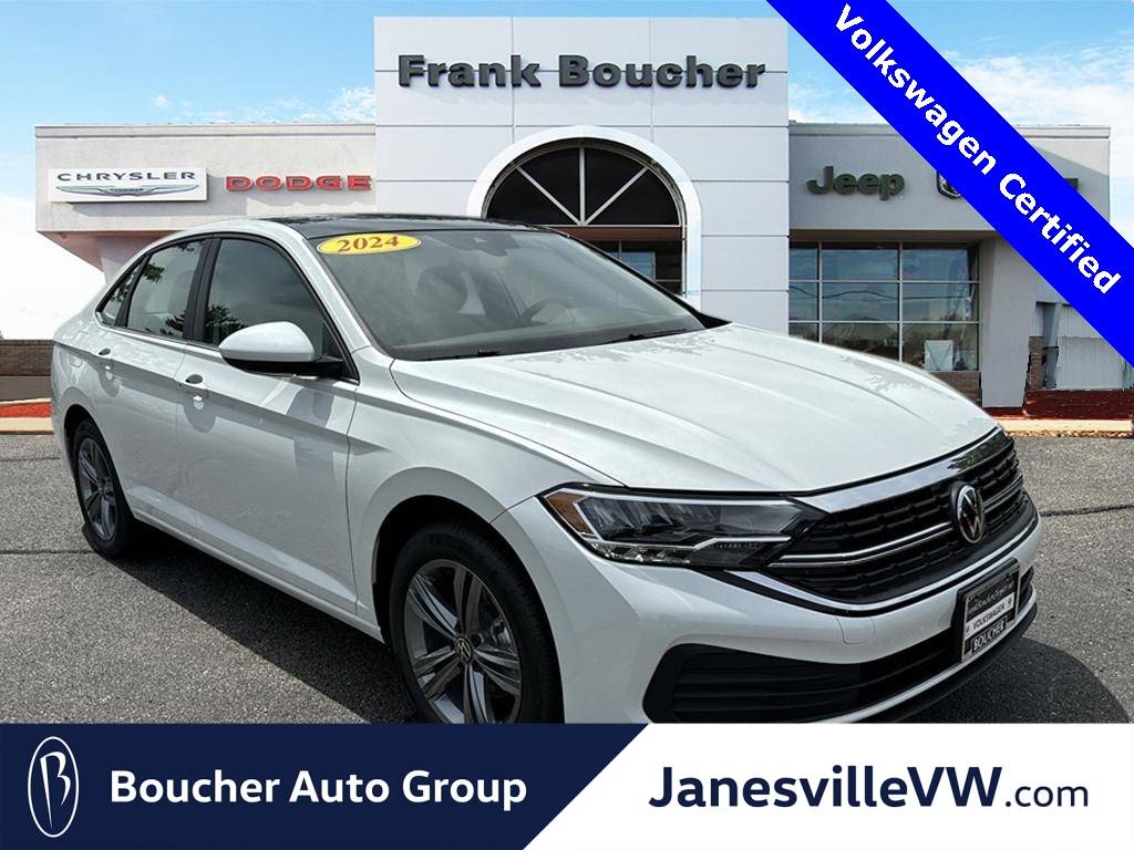 2024 Volkswagen Jetta SE — Sedan — 19,107 mi — Janesville, WI