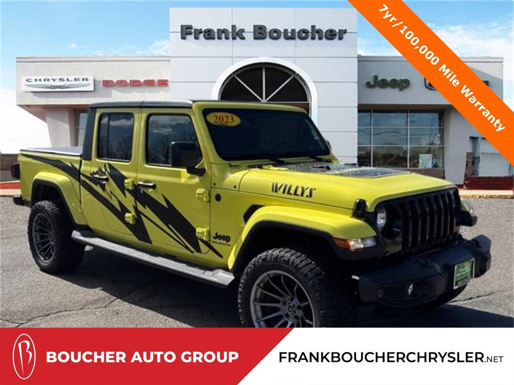 2023 Jeep Gladiator Willys — Pickup Truck — 23,585 mi — Janesville, WI