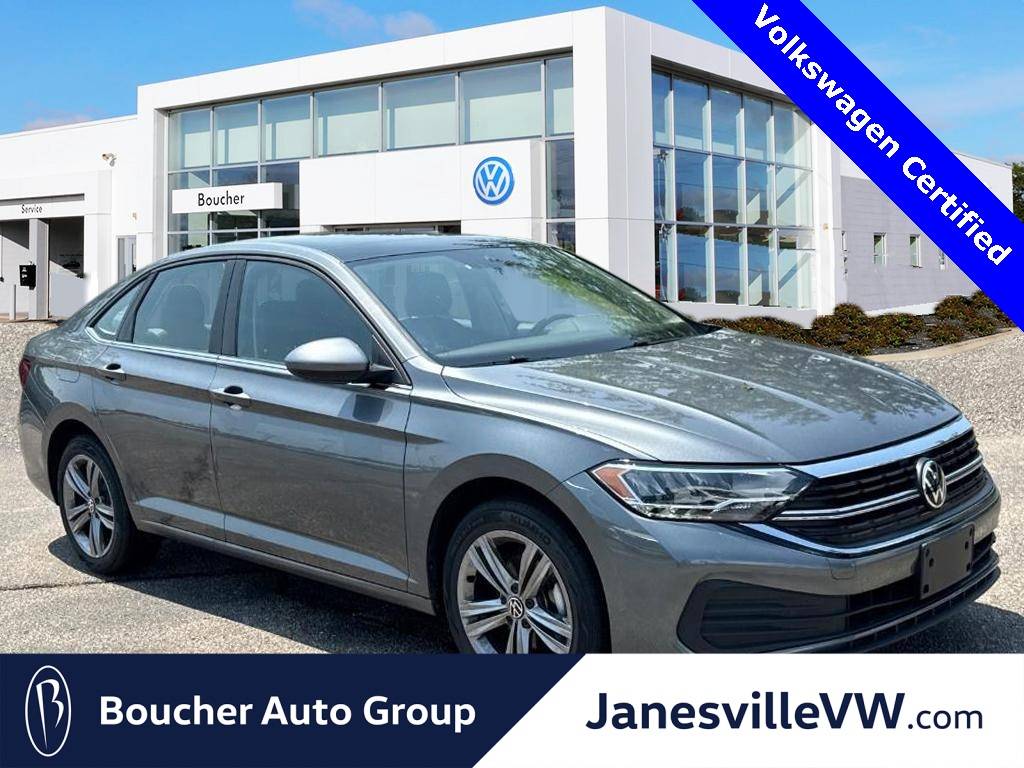 2024 Volkswagen Jetta SE — Sedan — 61,735 mi — Janesville, WI