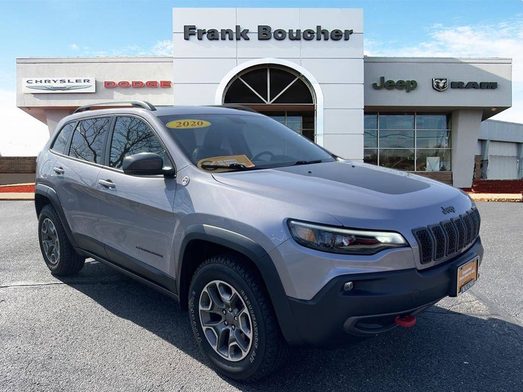 2020 Jeep Cherokee Trailhawk — SUV — 24,723 mi — Janesville, WI