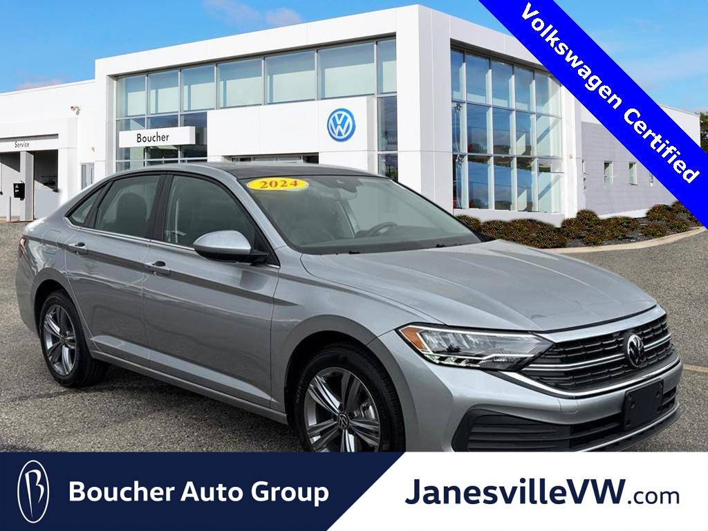 2024 Volkswagen Jetta SE — Sedan — 3,795 mi — Janesville, WI