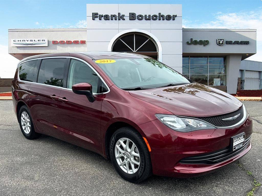 2017 Chrysler Pacifica Touring — Minivan — 81,965 mi — Janesville, WI