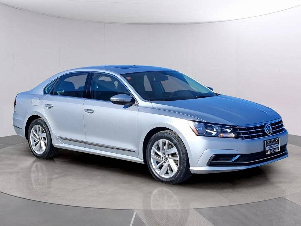 2018 Volkswagen Passat 2.0T SE — Sedan — 107,799 mi — Waukesha, WI