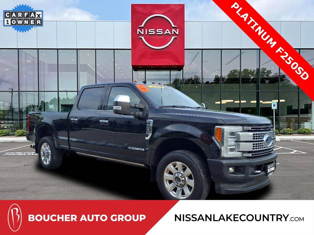 2019 Ford Super Duty F-250 Platinum — Pickup Truck — 110,551 mi — Oconomowoc, WI
