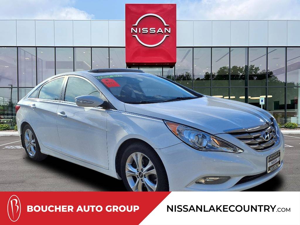 2013 Hyundai Sonata Limited — Sedan — 67,963 mi — Oconomowoc, WI