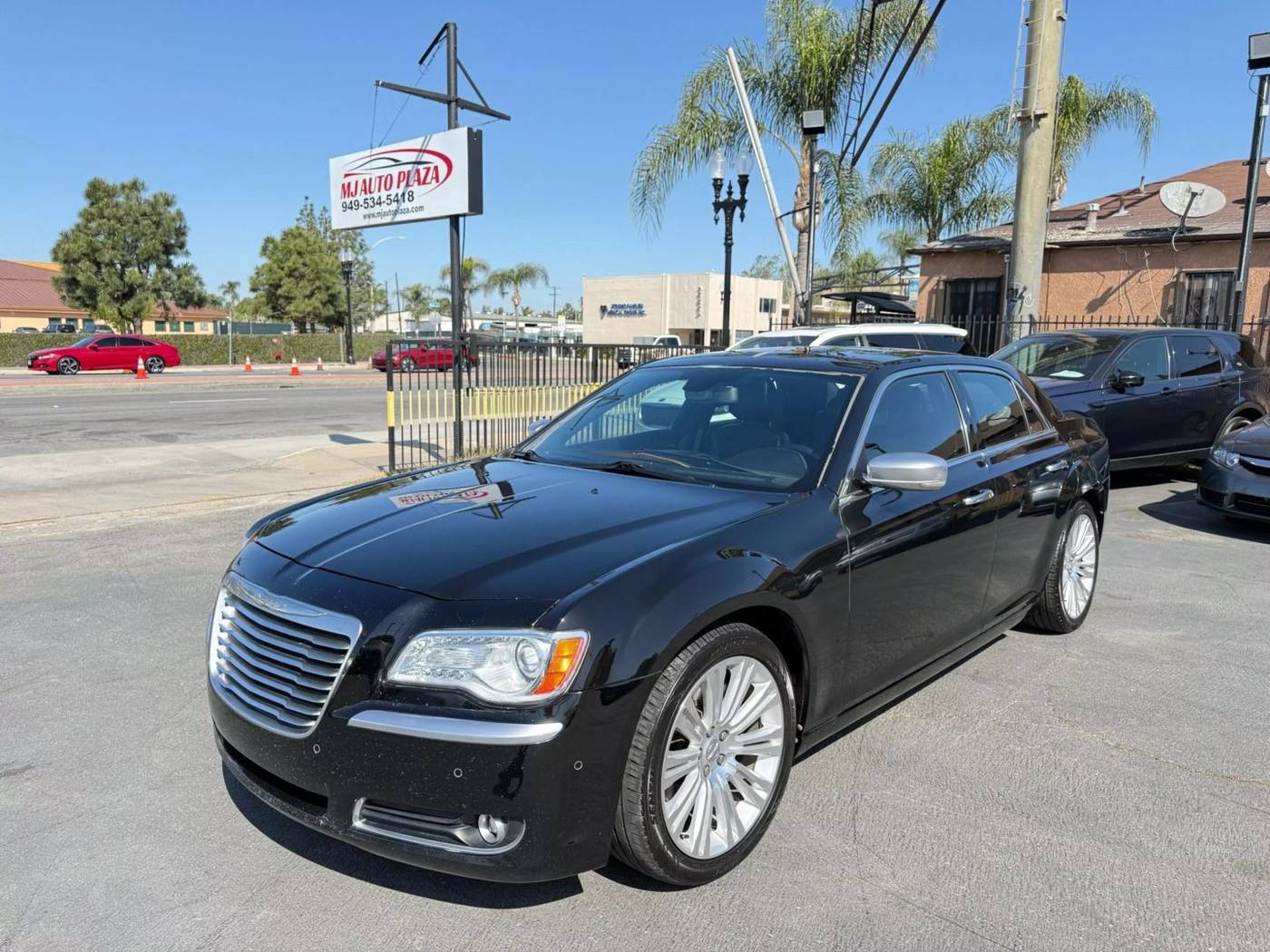 2012 Chrysler 300 C — Sedan — 114,005 mi — SANTA ANA, CA