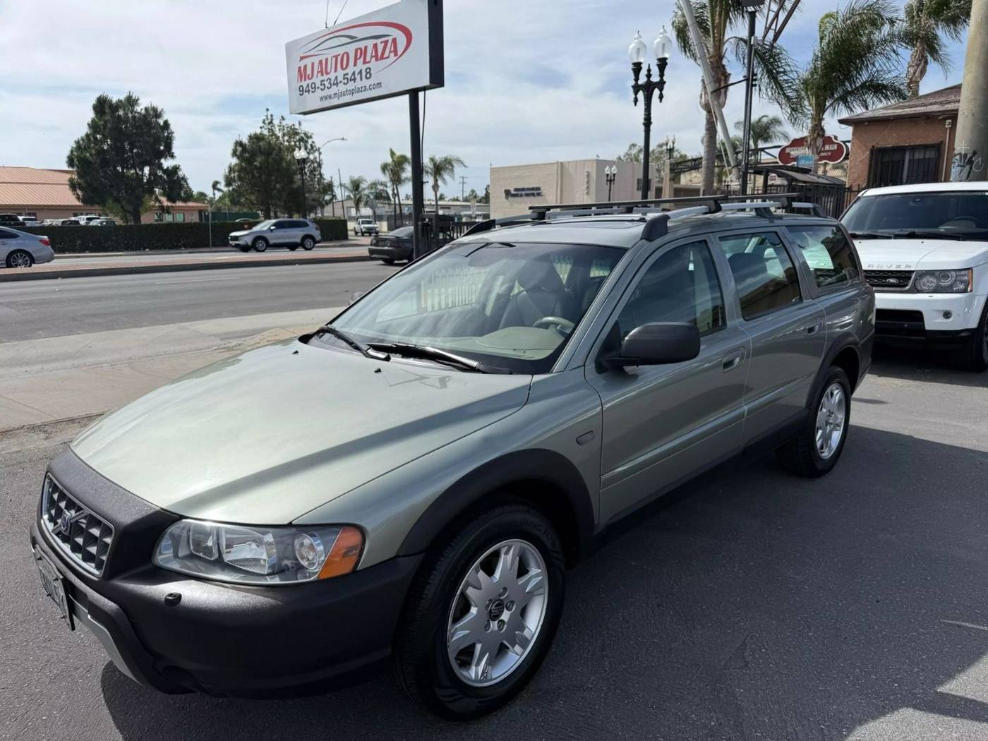 2006 Volvo XC70 2.5T — Wagon — 152,887 mi — SANTA ANA, CA