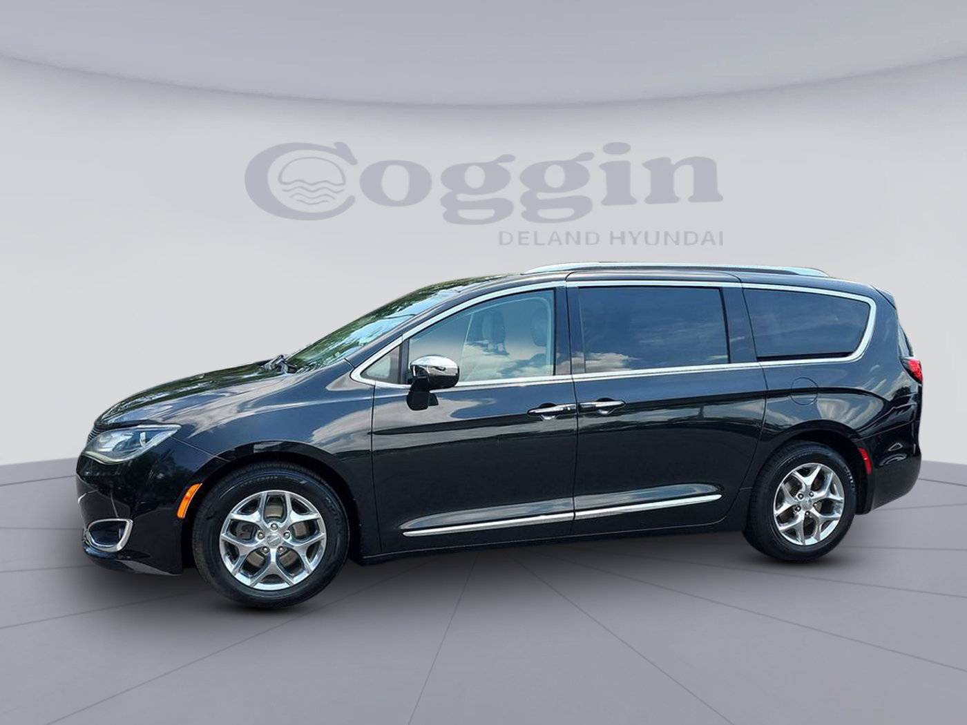 2018 Chrysler Pacifica Limited — Minivan — 78,939 mi — Deland, FL