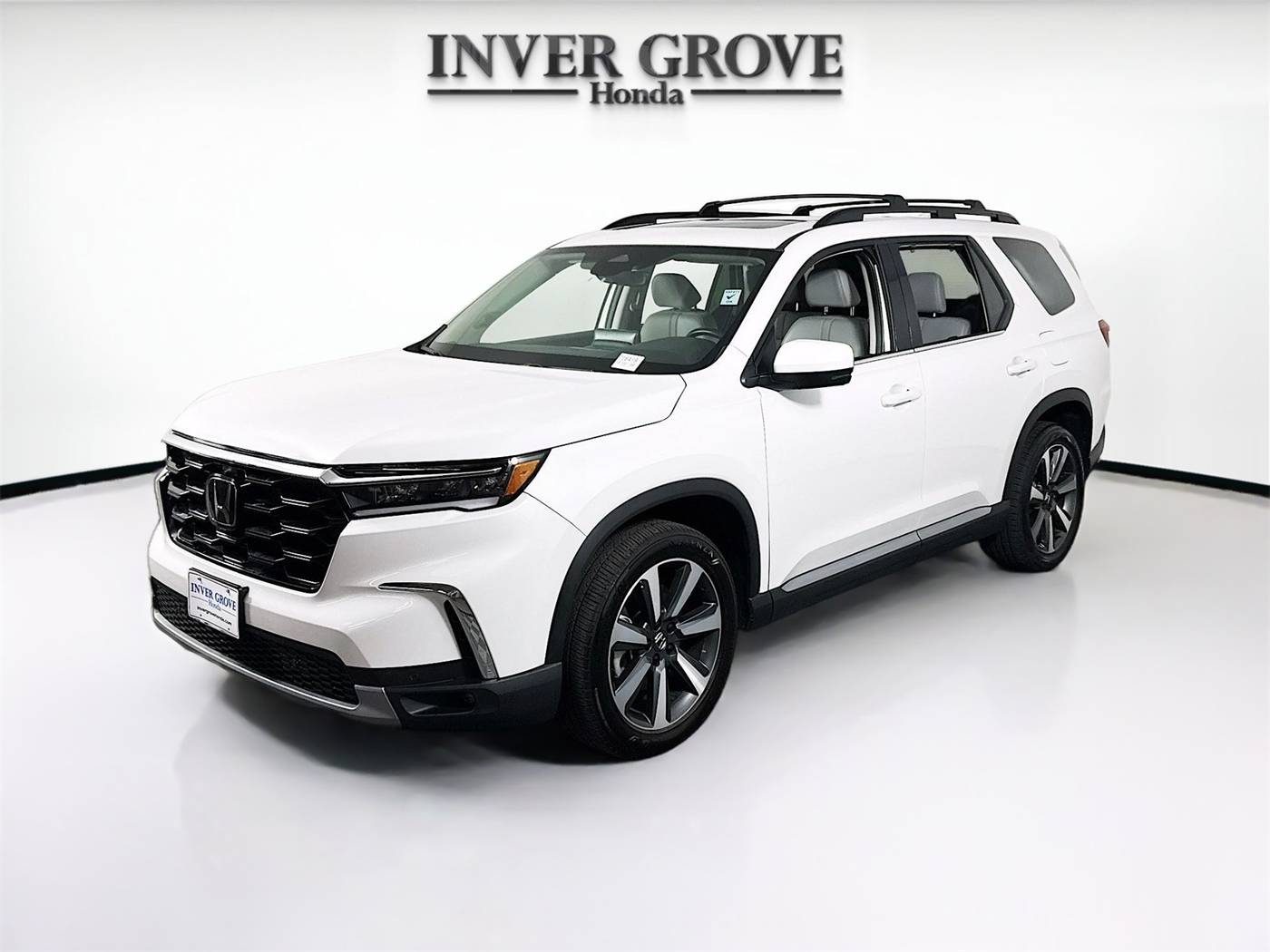 2023 Honda Pilot Touring — SUV — 26,663 mi — Inver Grove Heights, MN