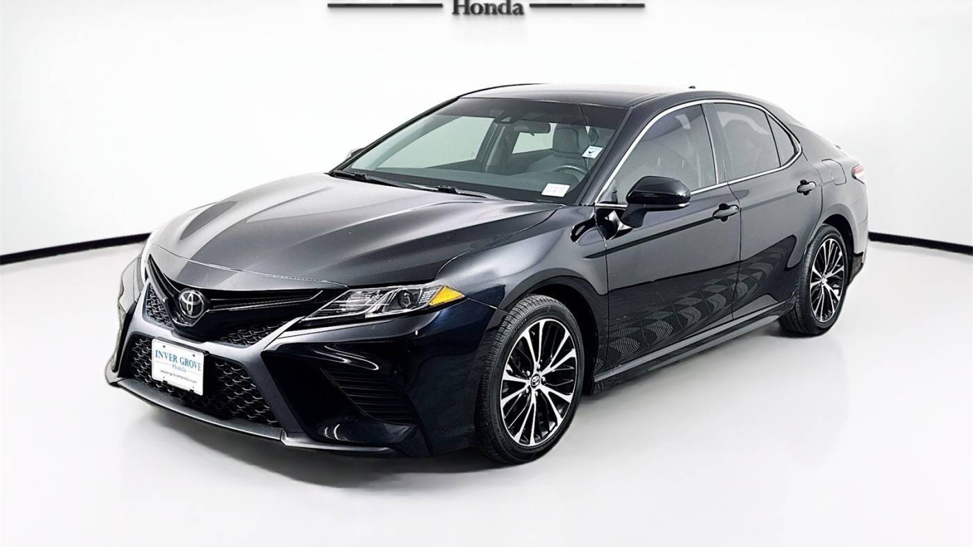 2020 Toyota Camry SE — Sedan — 83,929 mi — Inver Grove Heights, MN