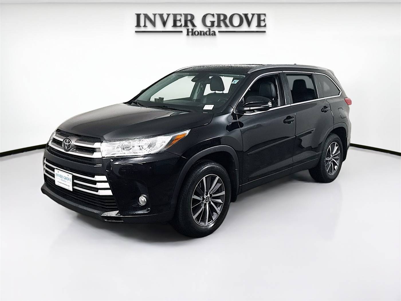 2019 Toyota Highlander XLE — SUV — 88,243 mi — Inver Grove Heights, MN