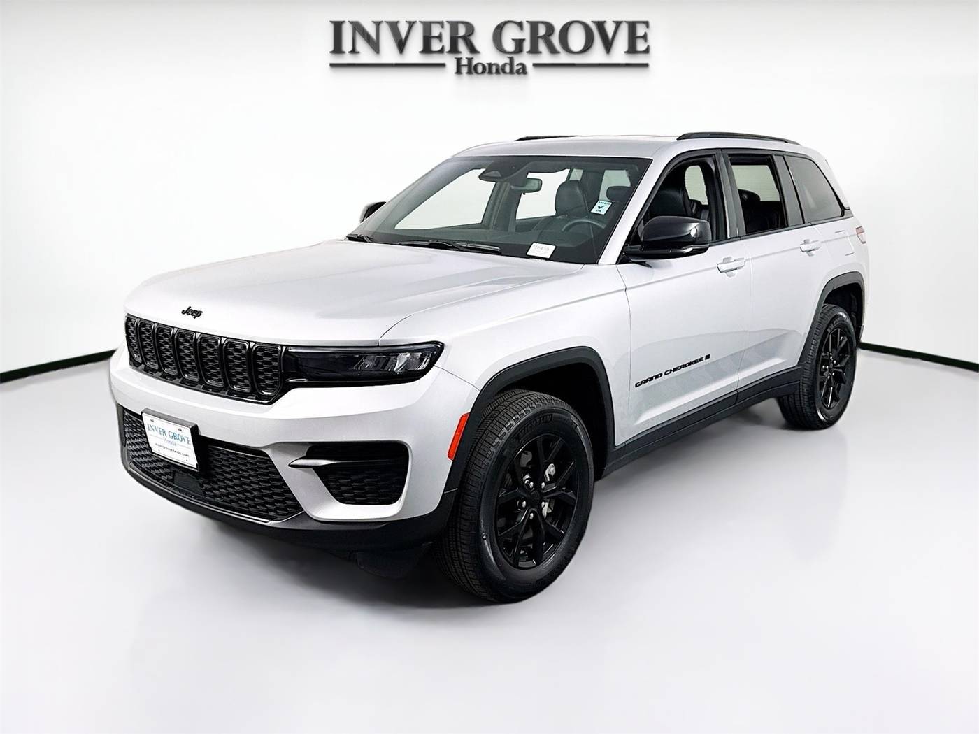 2024 Jeep Grand Cherokee Altitude — SUV — 32,848 mi — Inver Grove Heights, MN
