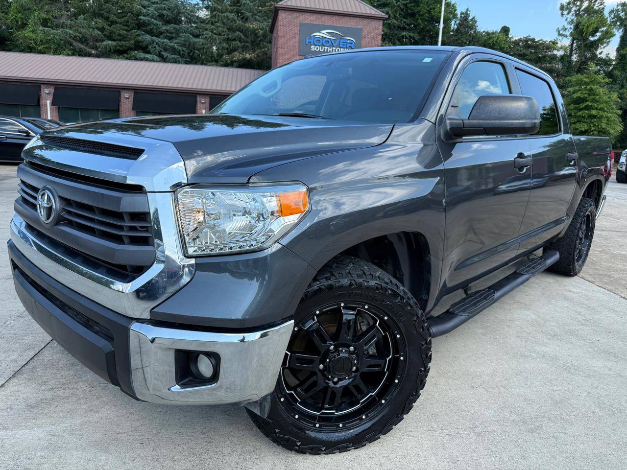 2014 Toyota Tundra SR5