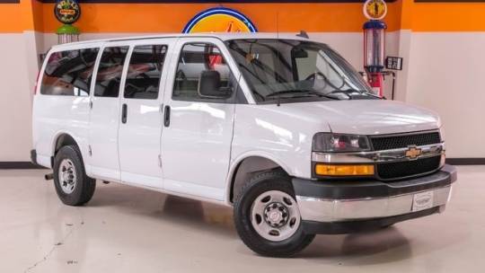 2018 Chevrolet Express Passenger LT — Passenger Van — 95,136 mi — Addison, TX