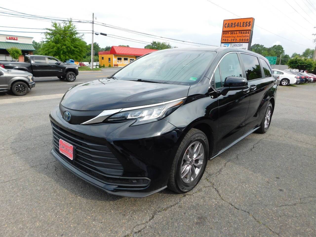 2023 Toyota Sienna LE — Minivan — 97,000 mi — Manassas, VA