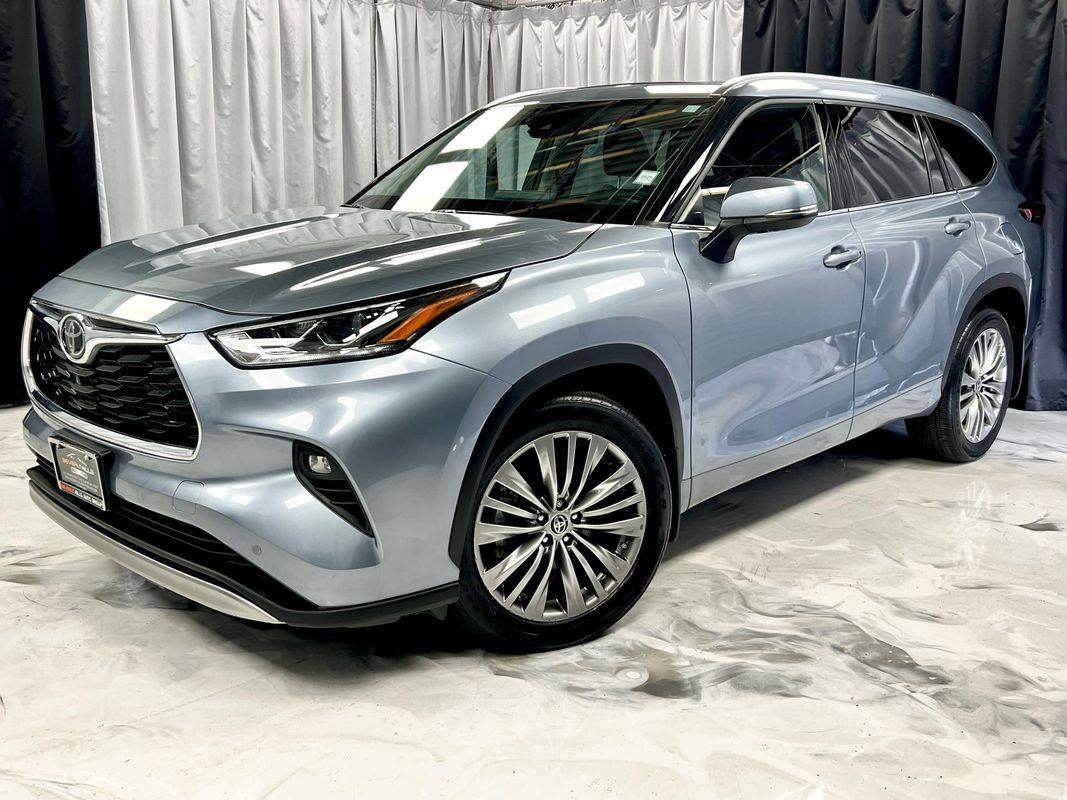 2020 Toyota Highlander Platinum — SUV — 21,321 mi — Elmont, NY