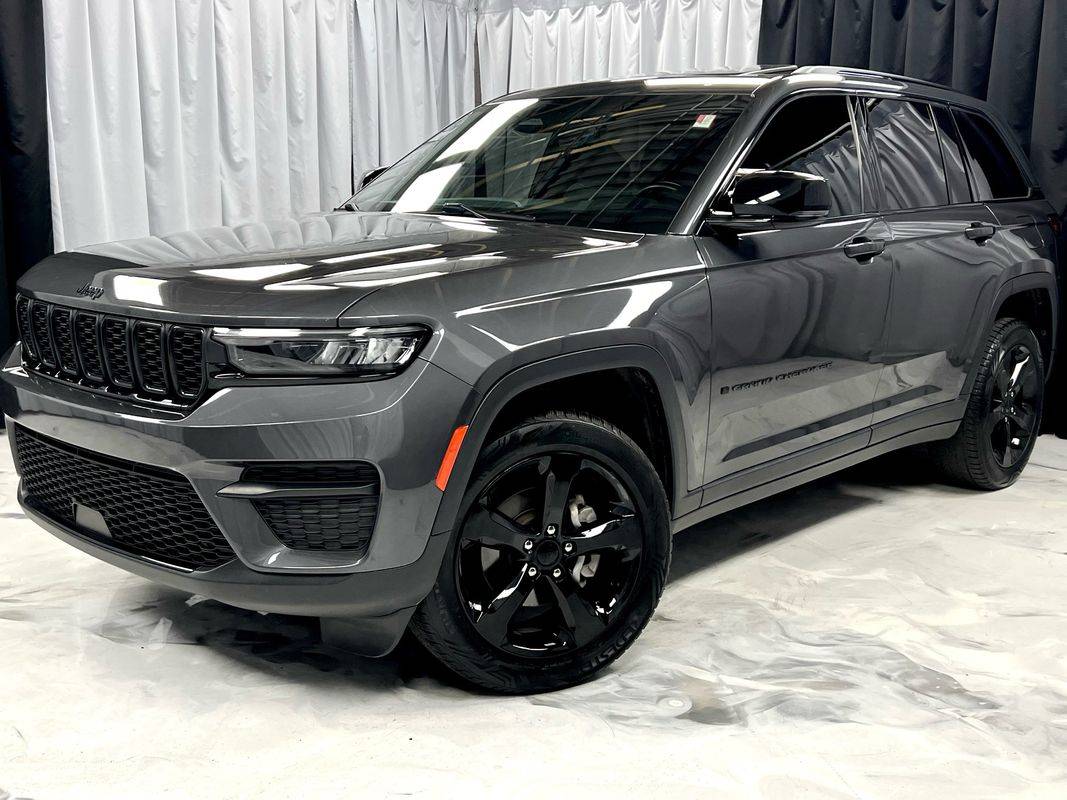 2022 Jeep Grand Cherokee Altitude — SUV — 47,434 mi — Elmont, NY