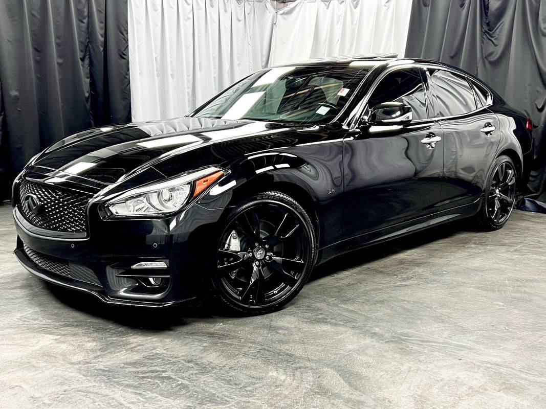2015 INFINITI Q70 5.6 — Sedan — 104,017 mi — Elmont, NY