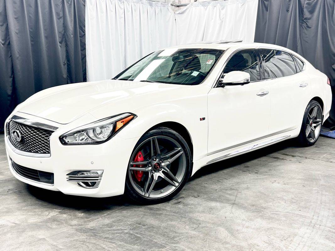 2016 INFINITI Q70L 5.6 — Sedan — 50,990 mi — Elmont, NY