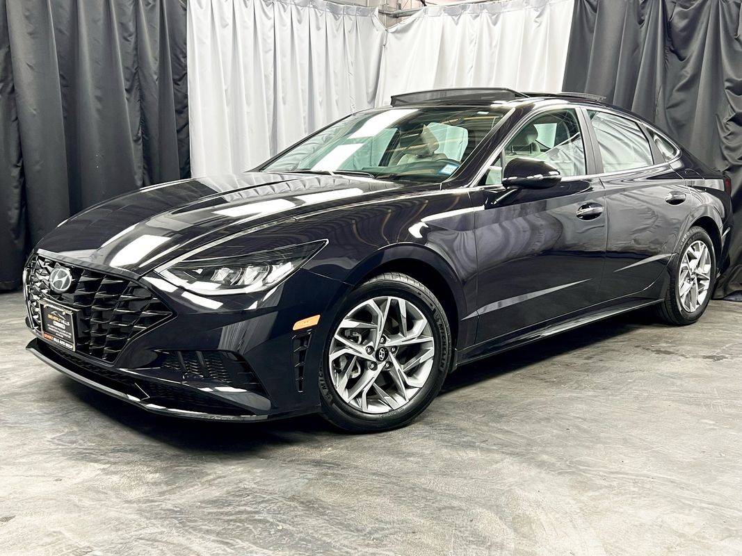 2023 Hyundai Sonata SEL — Sedan — 6,735 mi — Elmont, NY