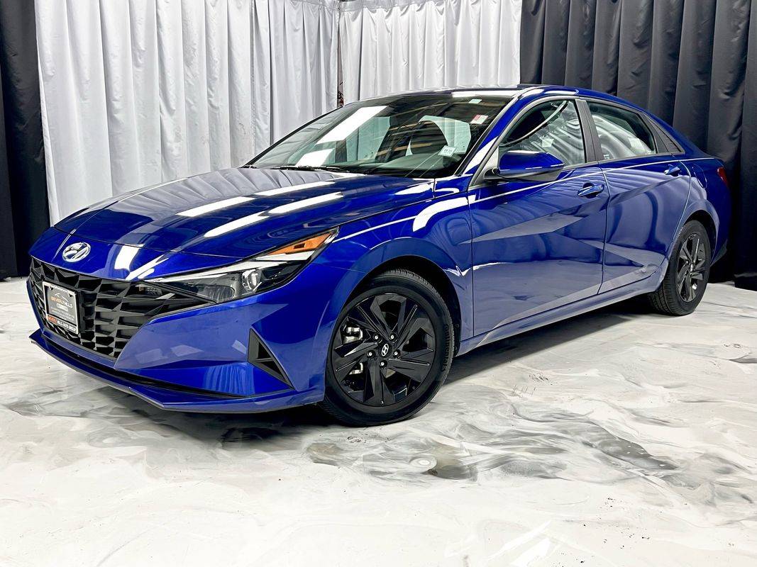 2023 Hyundai Elantra SEL — Sedan — 9,157 mi — Elmont, NY