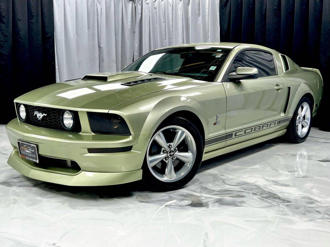 2006 Ford Mustang GT Premium — Coupe — 44,001 mi — Elmont, NY