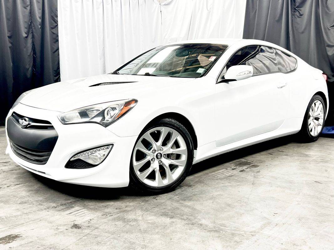 2016 Hyundai Genesis Coupe 3.8 Base — Coupe — 35,630 mi — Elmont, NY