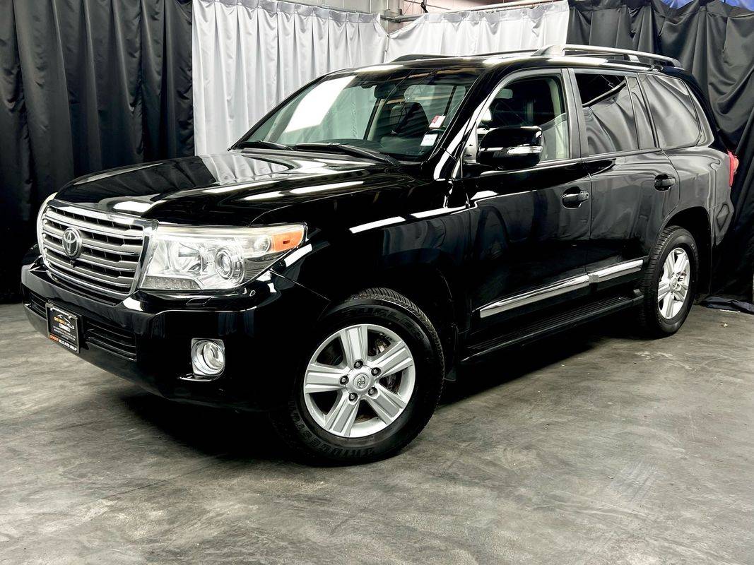 2014 Toyota Land Cruiser Base — SUV — 121,996 mi — Elmont, NY