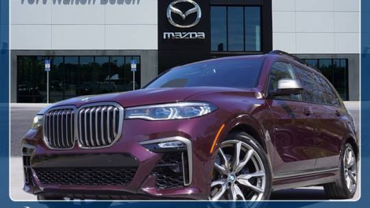 2022 BMW X7 M50i