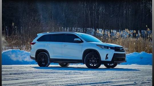 2019 Toyota Highlander SE V6 — SUV — 87,899 mi — Chardon, OH
