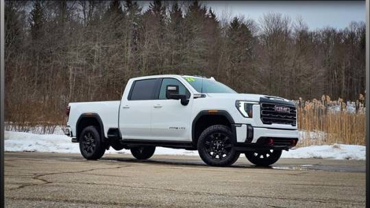 2024 GMC Sierra 3500HD AT4 — Pickup Truck — 44,508 mi — Chardon, OH