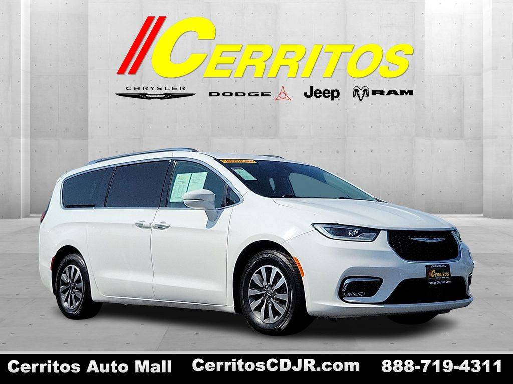 2021 Chrysler Pacifica Touring L — Minivan — 38,550 mi — Cerritos, CA
