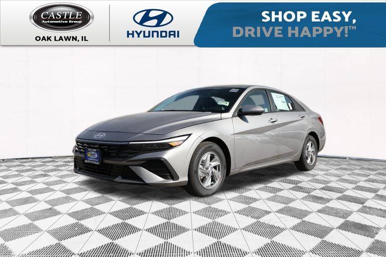 2025 Hyundai Elantra SE — Sedan — 1,562 mi — Oak Lawn, IL