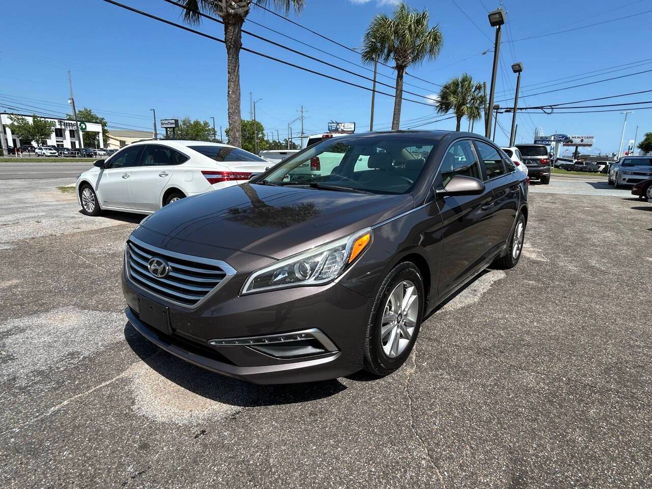 2015 Hyundai Sonata SE — Sedan — 106,164 mi — Pensacola, FL