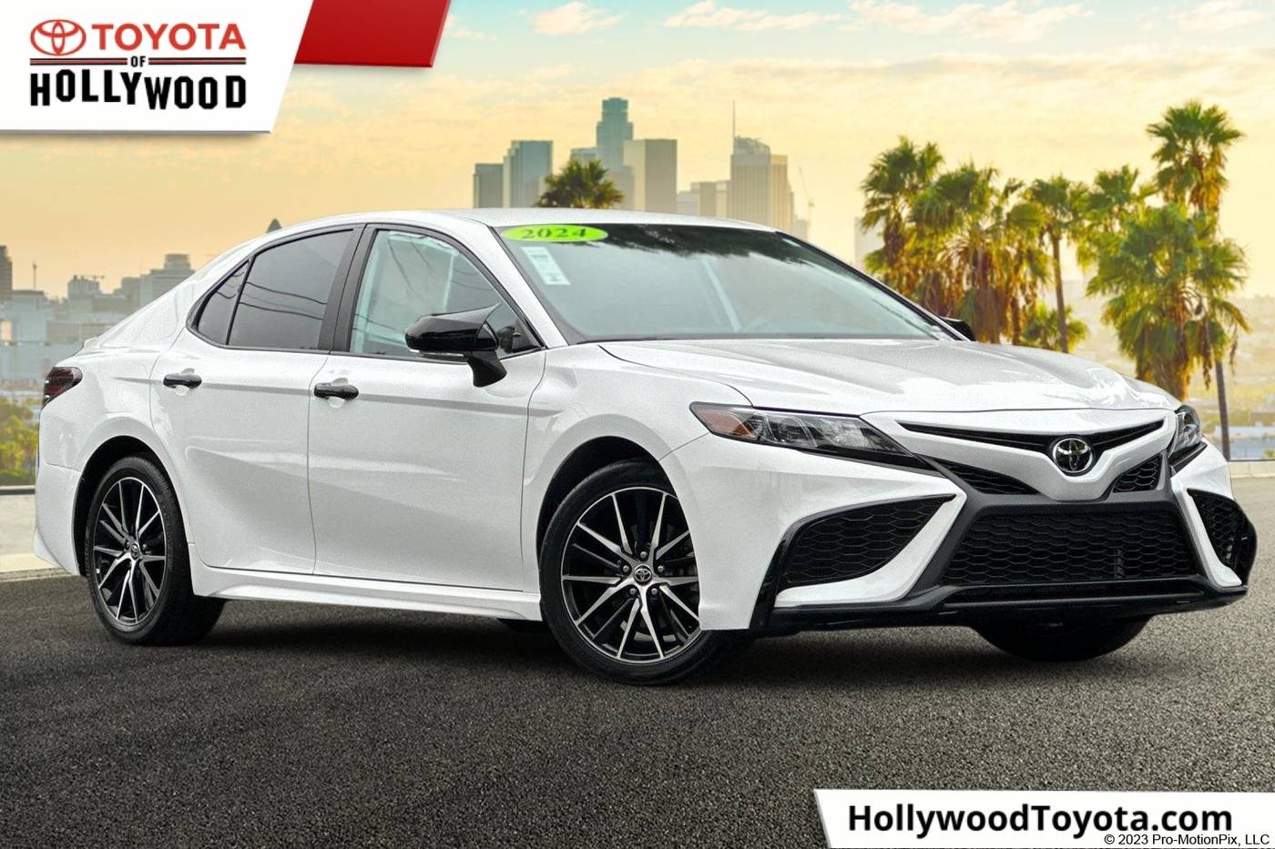 2024 Toyota Camry SE — Sedan — 21,912 mi — Los Angeles, CA