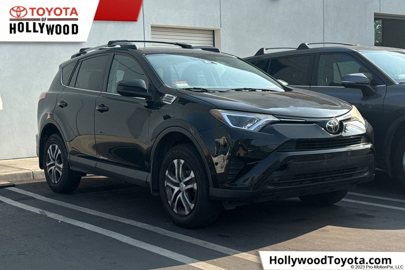 2018 Toyota RAV4 LE — SUV — 77,406 mi — Los Angeles, CA