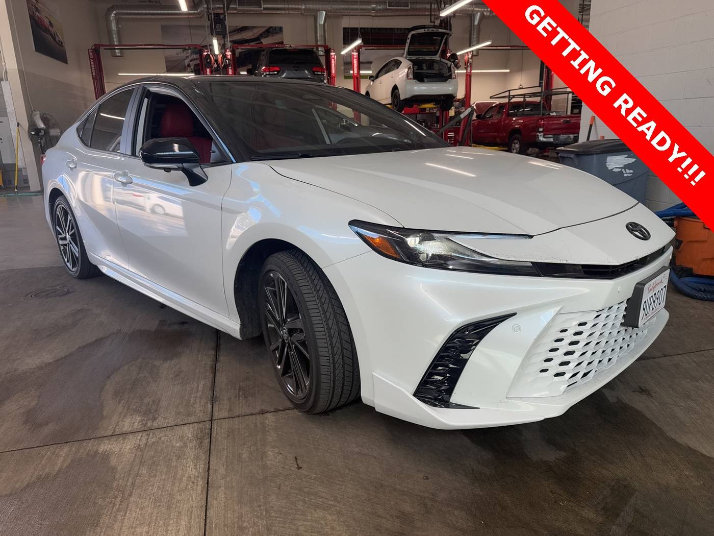 2025 Toyota Camry Hybrid XSE — Sedan — 1,344 mi — Los Angeles, CA