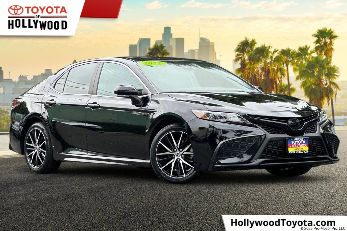2022 Toyota Camry Hybrid SE — Sedan — 73,695 mi — Los Angeles, CA