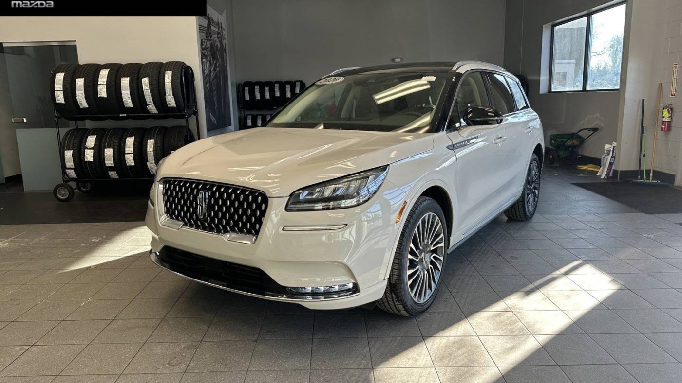 2020 Lincoln Corsair Reserve — SUV — 8,279 mi — Shrewsbury, NJ