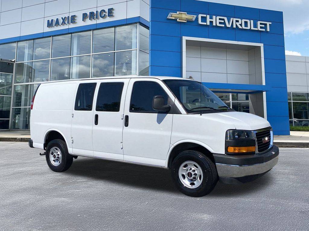 2023 GMC Savana Cargo Van Base — Cargo Van — 32,283 mi — Loganville, GA