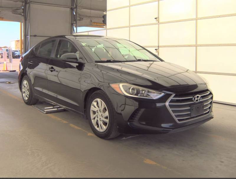 2018 Hyundai Elantra SE — Sedan — 136,498 mi — Dallas, TX