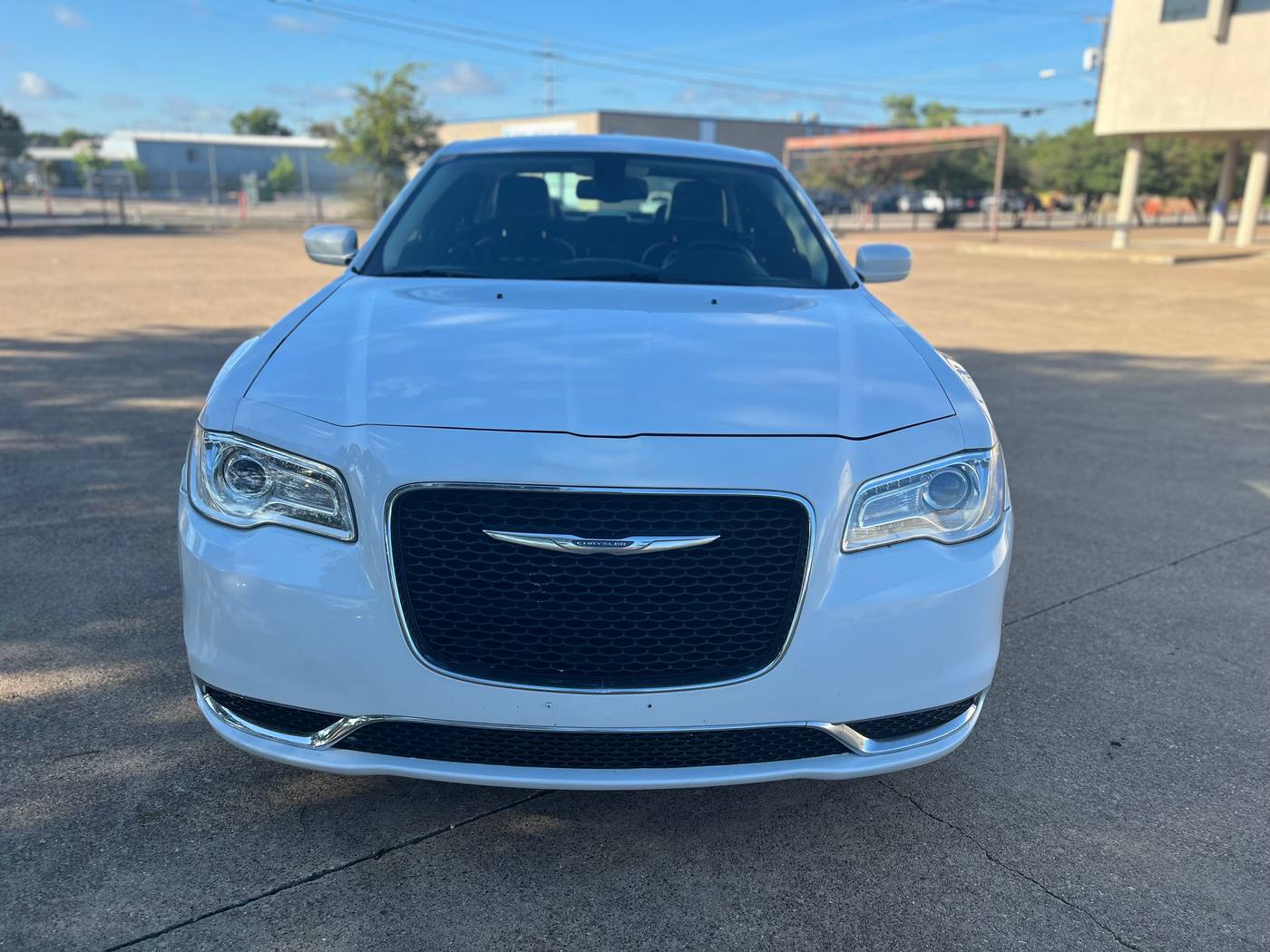 2016 Chrysler 300 Limited — Sedan — 131,934 mi — Dallas, TX