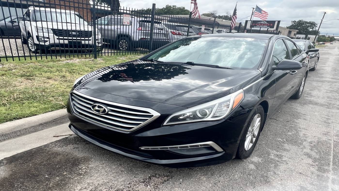 2015 Hyundai Sonata SE — Sedan — 113,342 mi — Dallas, TX
