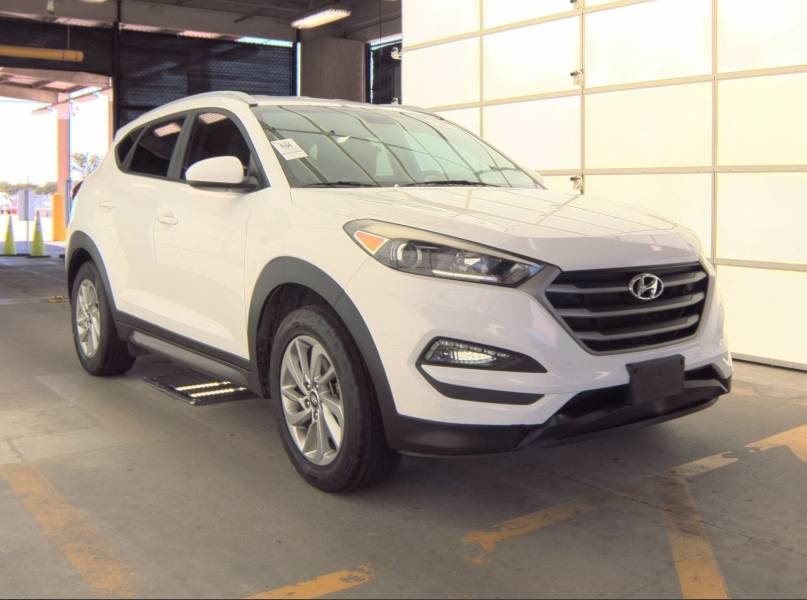 2016 Hyundai Tucson SE — SUV — 115,060 mi — Dallas, TX