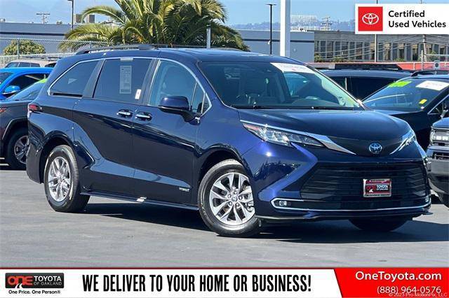 2021 Toyota Sienna XLE — Minivan — 44,577 mi — Oakland, CA