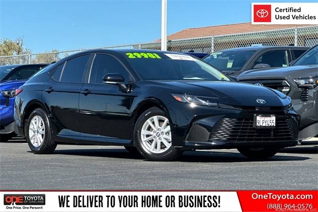 2025 Toyota Camry Hybrid LE — Sedan — 2,992 mi — Oakland, CA