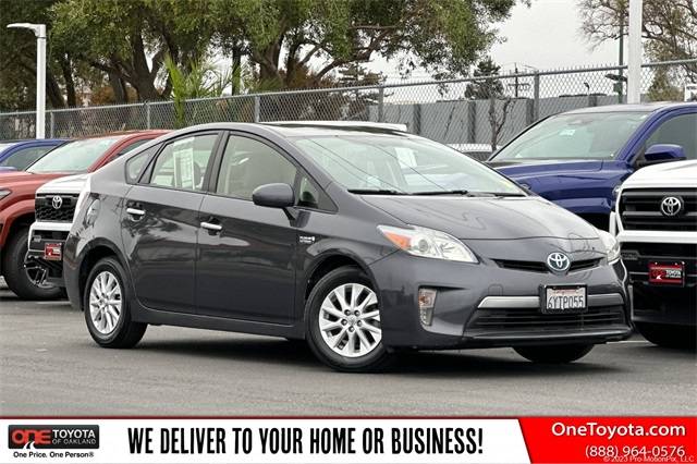 2013 Toyota Prius Advanced — Hatchback — 150,699 mi — Oakland, CA