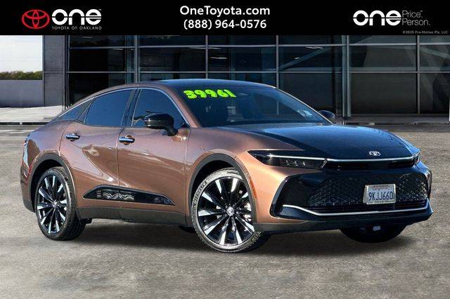 2023 Toyota Crown Platinum — Sedan — 15,570 mi — Oakland, CA